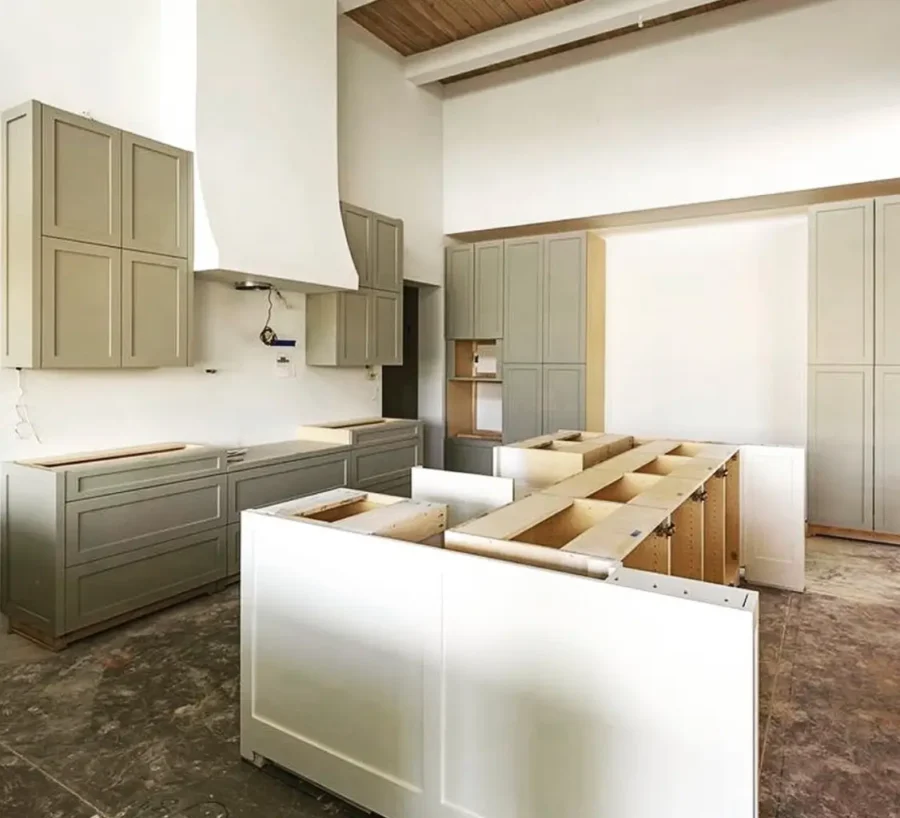 The 11 questions to ask before you sign a contract with a custom cabinet maker near you